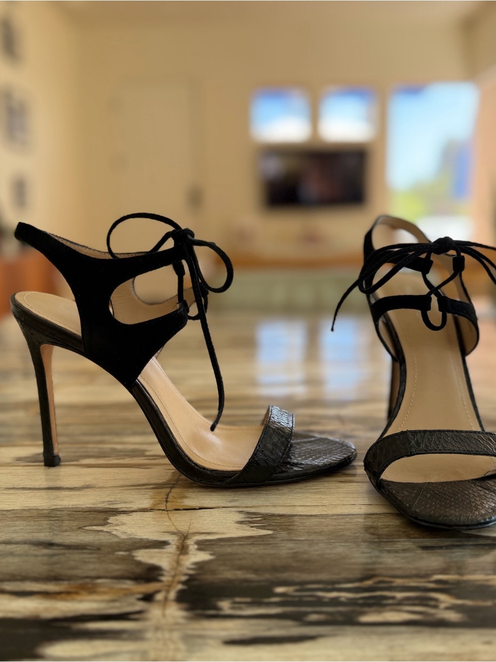 Pour La Victoire Black Lace-Up Stiletto’s 7.5 very good 💎🩷